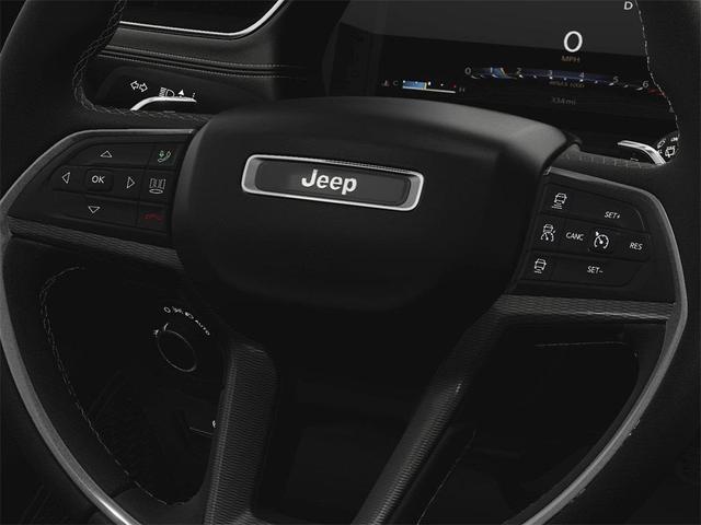 Photo of 2025 Metallic Jeep Grand Cherokee