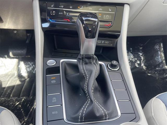 Photo of 2025 Deep Black Pearl Volkswagen Jetta