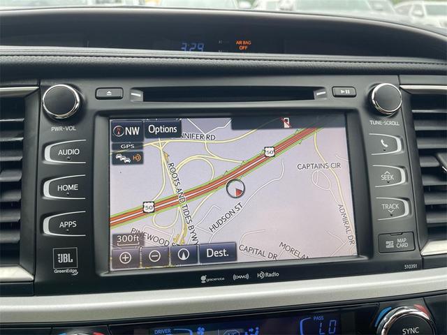 Photo of 2019 Gray Toyota Highlander