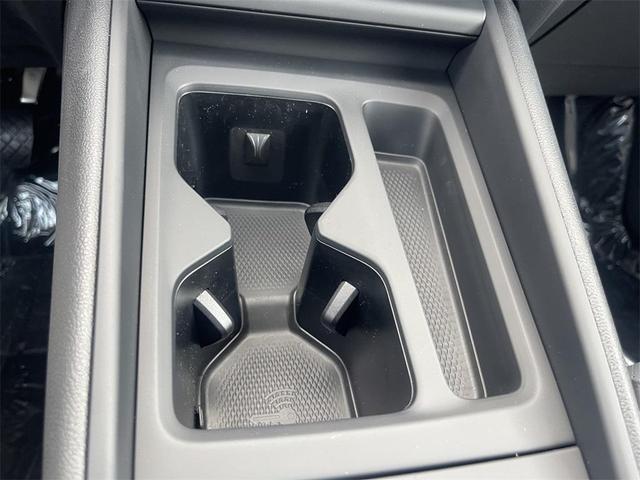 Photo of 2025 Platinum Gray Volkswagen Tiguan