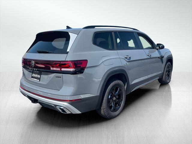 Photo of 2025 Gray / Black Volkswagen Atlas