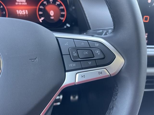 Photo of 2025 Gray / Black Volkswagen Atlas
