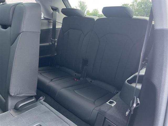 Photo of 2023 Navarra Blue Metallic Audi Q7