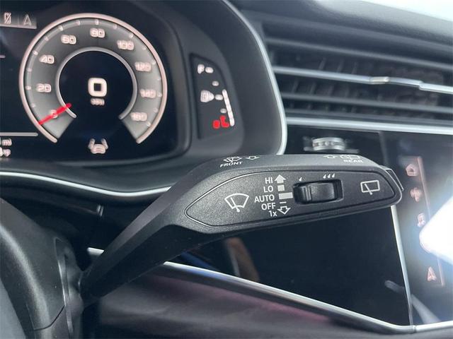 Photo of 2023 Navarra Blue Metallic Audi Q7