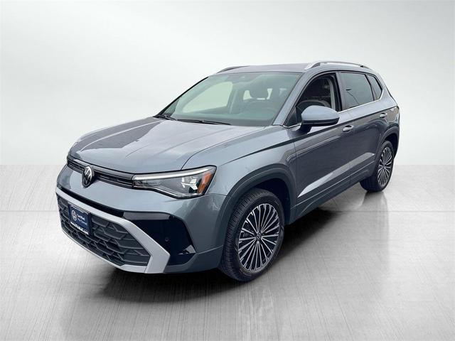 Photo of 2025 Platinum Gray Metallic Volkswagen Taos