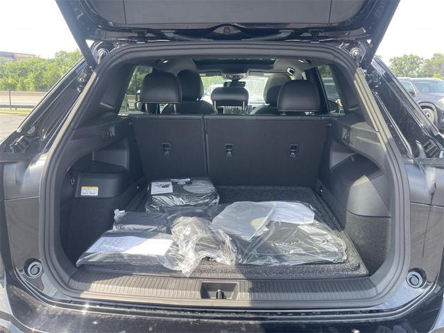 Photo of 2025 Deep Black Volkswagen Tiguan