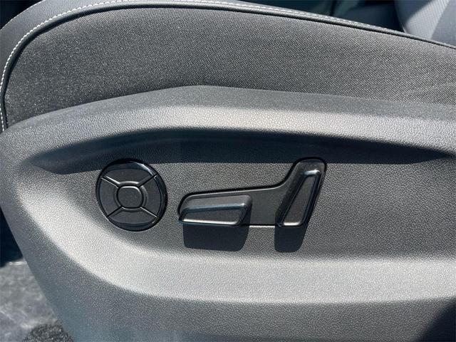 Photo of 2025 Deep Black Volkswagen Tiguan