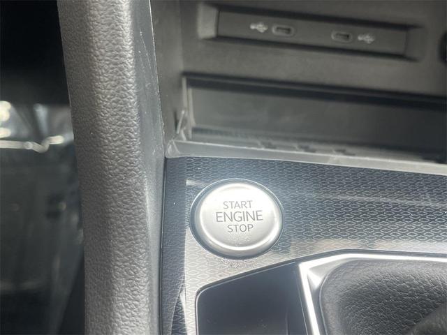 Photo of 2025 Moss Volkswagen Taos