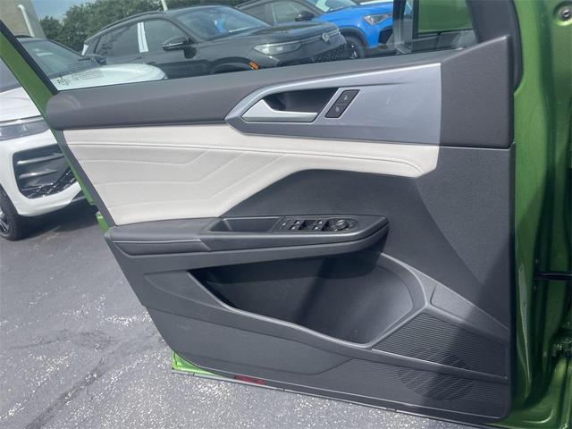 Photo of 2025 Moss Volkswagen Taos