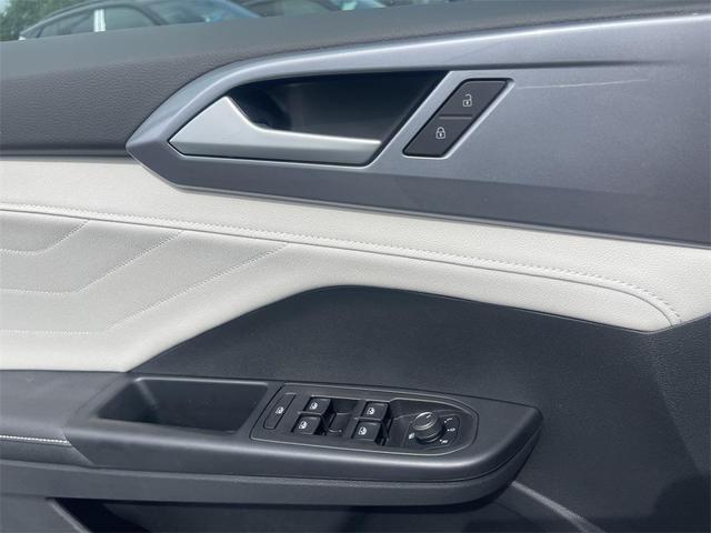 Photo of 2025 Moss Volkswagen Taos