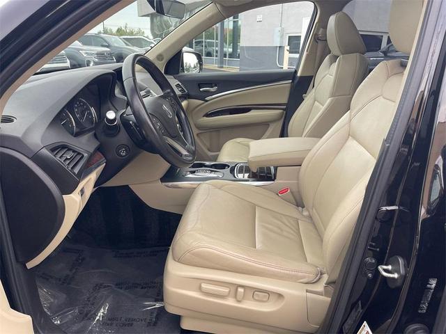 Photo of 2018 Crystal Black Acura MDX
