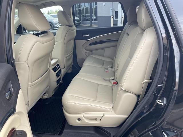Photo of 2018 Crystal Black Acura MDX