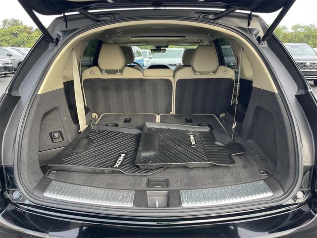 Photo of 2018 Crystal Black Acura MDX