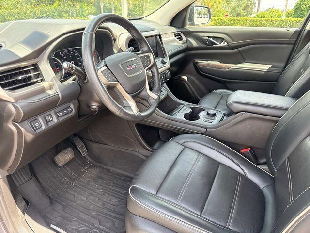 Photo of 2022 Hunter Metallic GMC Acadia