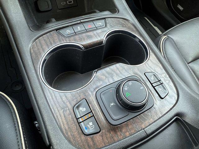 Photo of 2022 Hunter Metallic GMC Acadia