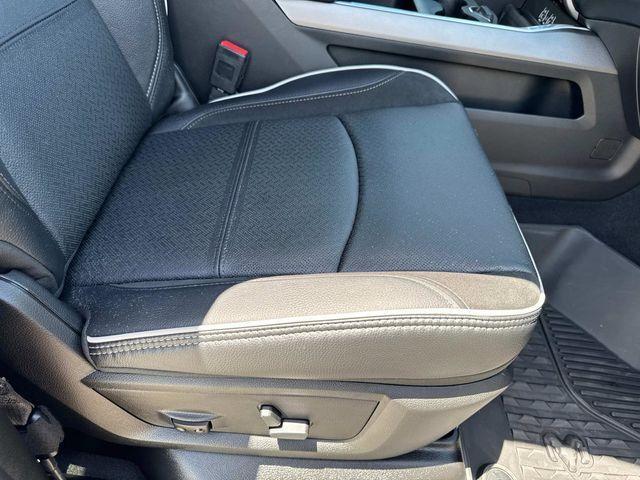 Photo of 2025 Diamond Black RAM 2500