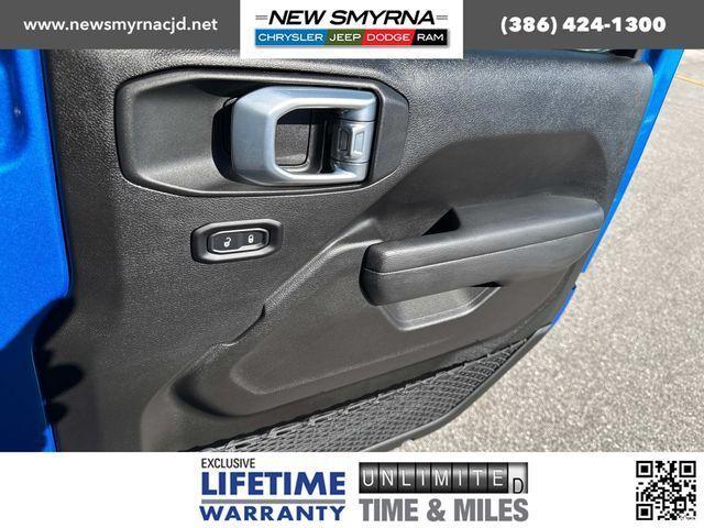 Photo of 2025 Hydro Blue Pearl Jeep Wrangler