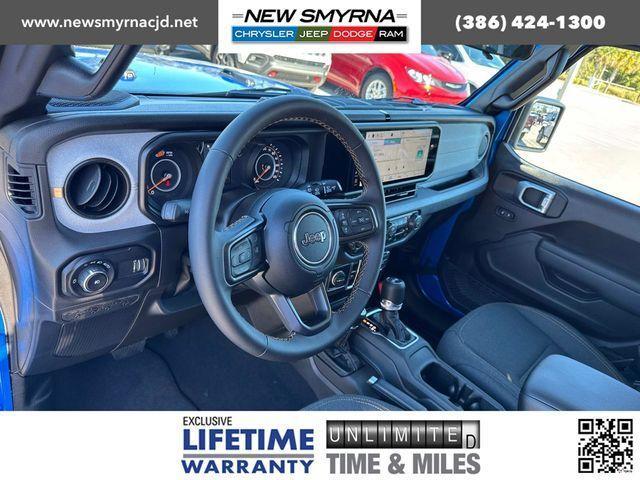 Photo of 2025 Hydro Blue Pearl Jeep Wrangler