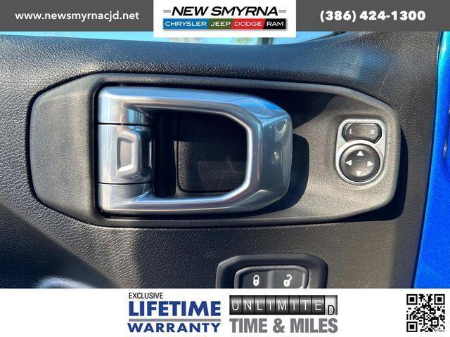 Photo of 2025 Hydro Blue Pearl Jeep Wrangler