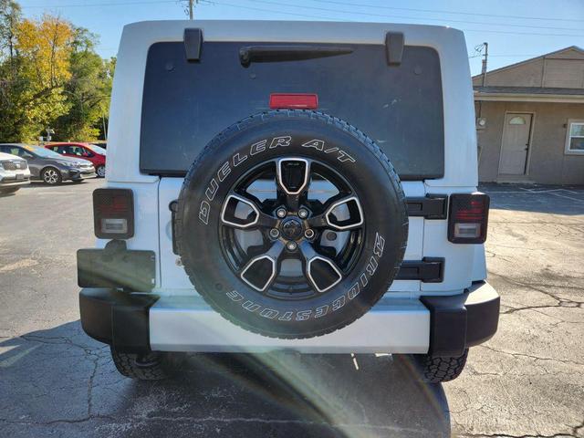 Photo of 2014 Bright White Clearcoat Jeep Wrangler Unlimited
