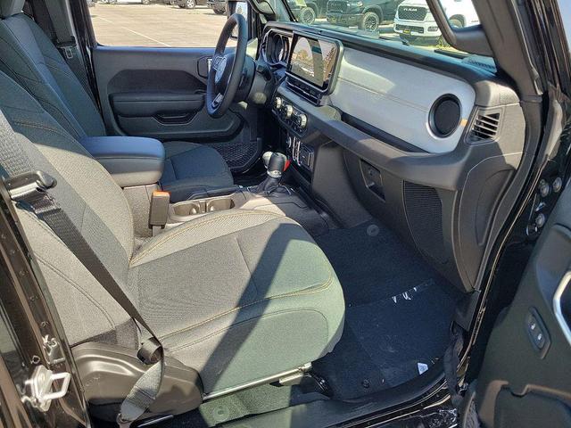 Photo of 2025 Black Clearcoat Jeep Wrangler 4xe