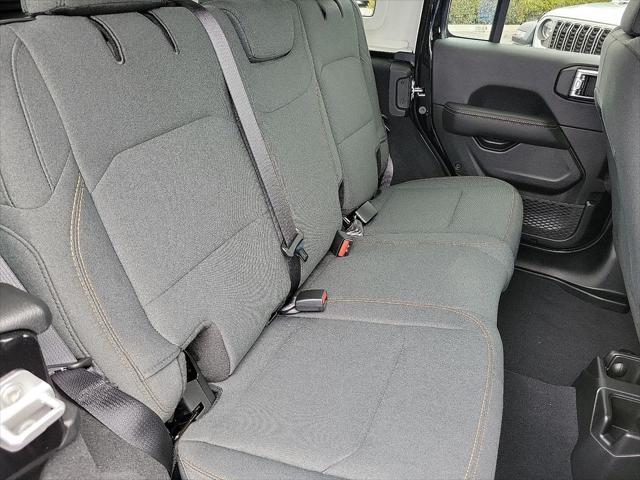 Photo of 2025 Black Clearcoat Jeep Wrangler