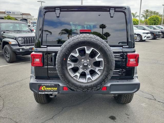 Photo of 2025 Black Clearcoat Jeep Wrangler
