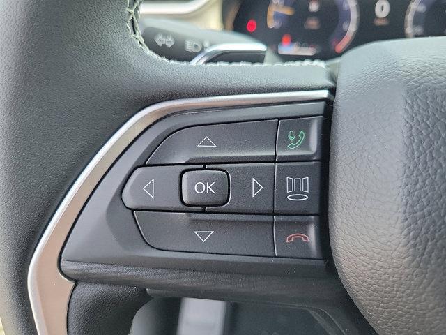 Photo of 2025 Diamond Black Crystal Pearlcoat Jeep Grand Cherokee