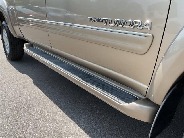 Photo of 2006 Tan Toyota Tundra
