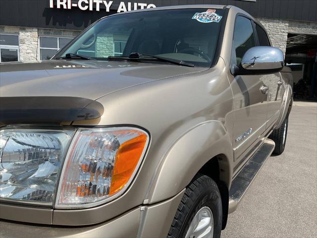 Photo of 2006 Tan Toyota Tundra