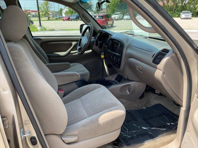 Photo of 2006 Tan Toyota Tundra