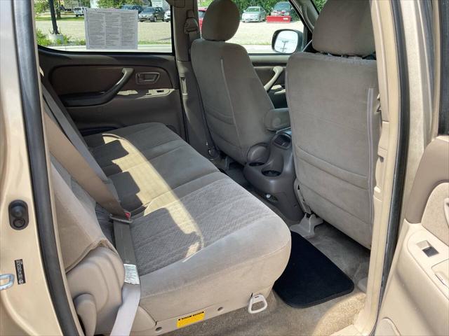 Photo of 2006 Tan Toyota Tundra