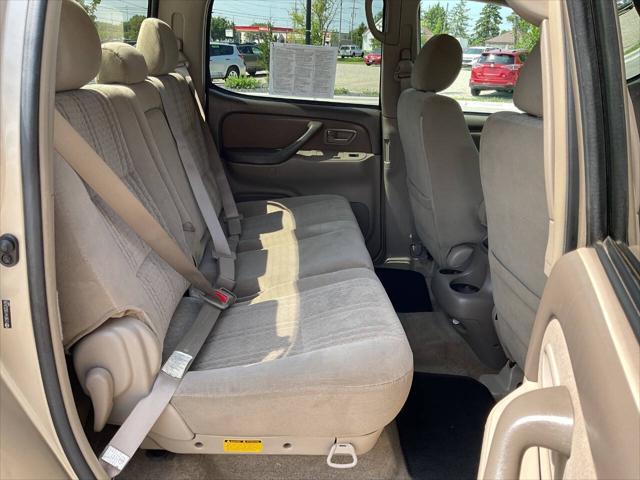 Photo of 2006 Tan Toyota Tundra