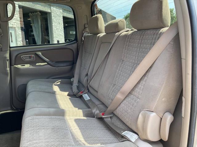 Photo of 2006 Tan Toyota Tundra