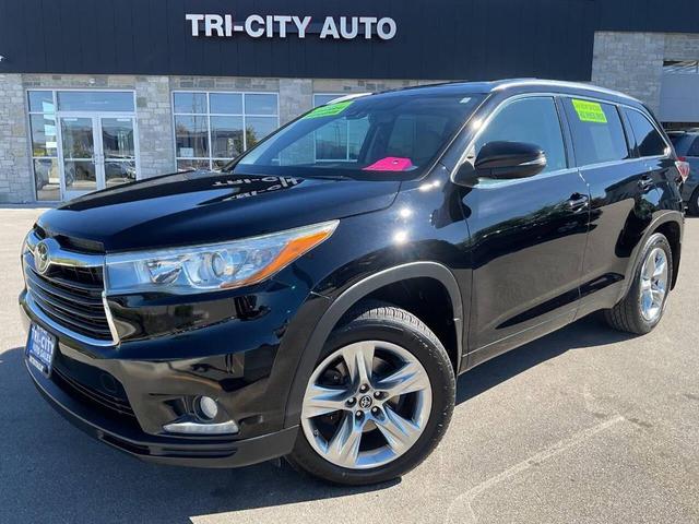 Photo of 2016 Midnight Black Metallic Toyota Highlander