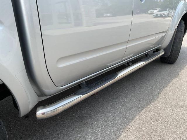 Photo of 2012 Brilliant Silver Nissan Frontier
