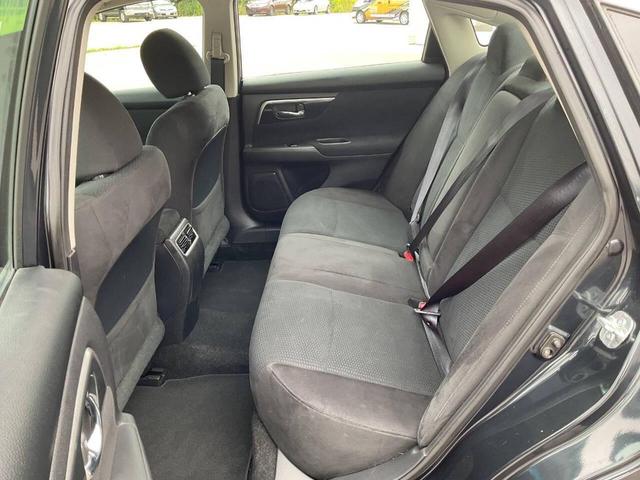 Photo of 2014 Storm Blue Metallic Nissan Altima