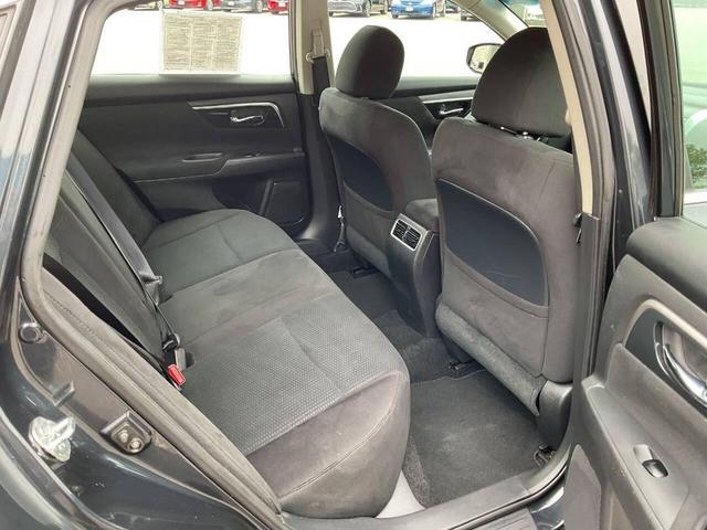 Photo of 2014 Storm Blue Metallic Nissan Altima