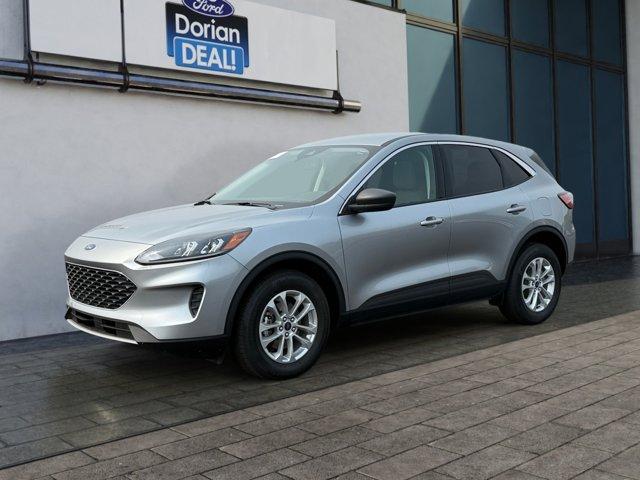Photo of 2022 Iconic Silver Metallic Ford Escape