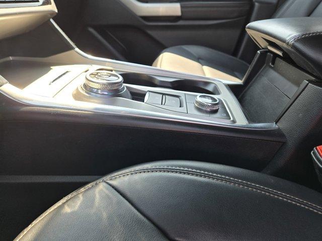 Photo of 2022 Rapid Red Metallic Tinted Clearcoat Ford Explorer