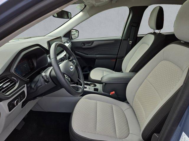 Photo of 2024 Vapor Blue Metallic Ford Escape