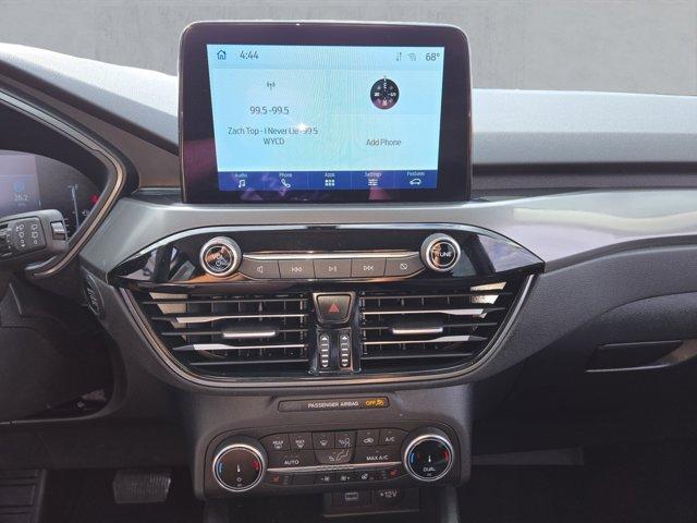 Photo of 2023 Oxford White Ford Escape