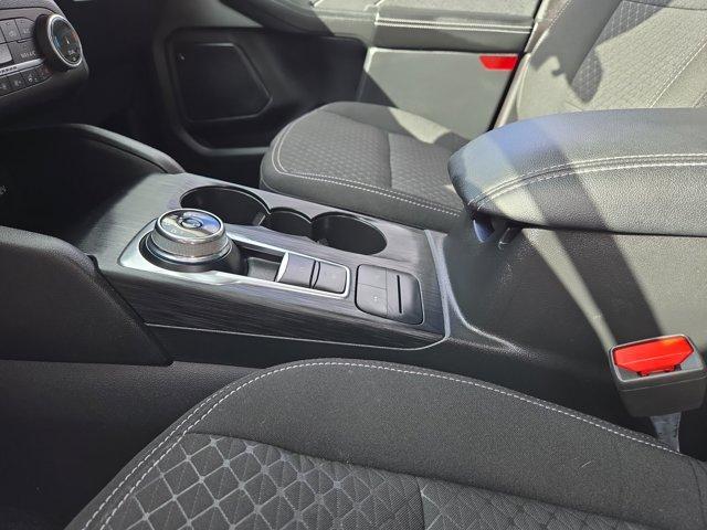 Photo of 2023 Oxford White Ford Escape