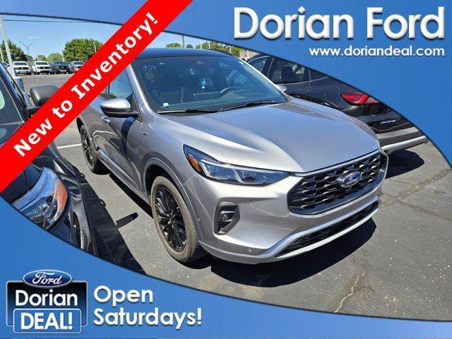 Photo of 2024 Silver Ford Escape