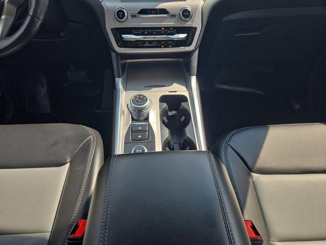 Photo of 2023 Agate Black Metallic Ford Explorer