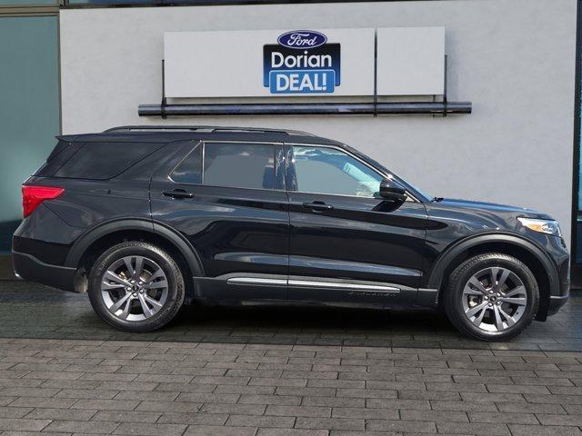 Photo of 2023 Agate Black Metallic Ford Explorer