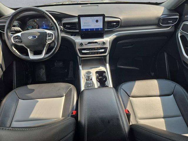 Photo of 2023 Agate Black Metallic Ford Explorer