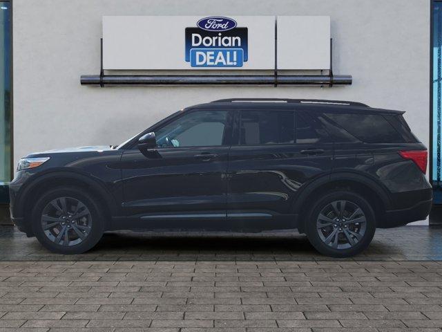 Photo of 2023 Agate Black Metallic Ford Explorer