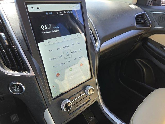 Photo of 2023 Agate Black Metallic Ford Edge