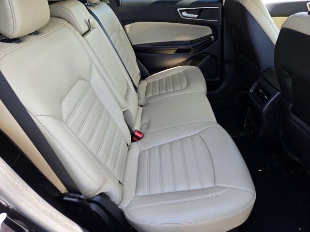 Photo of 2023 Agate Black Metallic Ford Edge